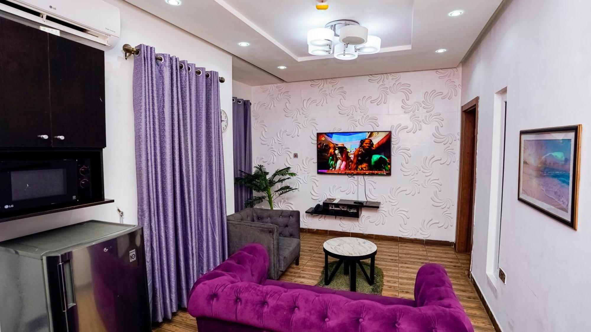 James Court Hotel & Luxury Apartments 莱基 外观 照片