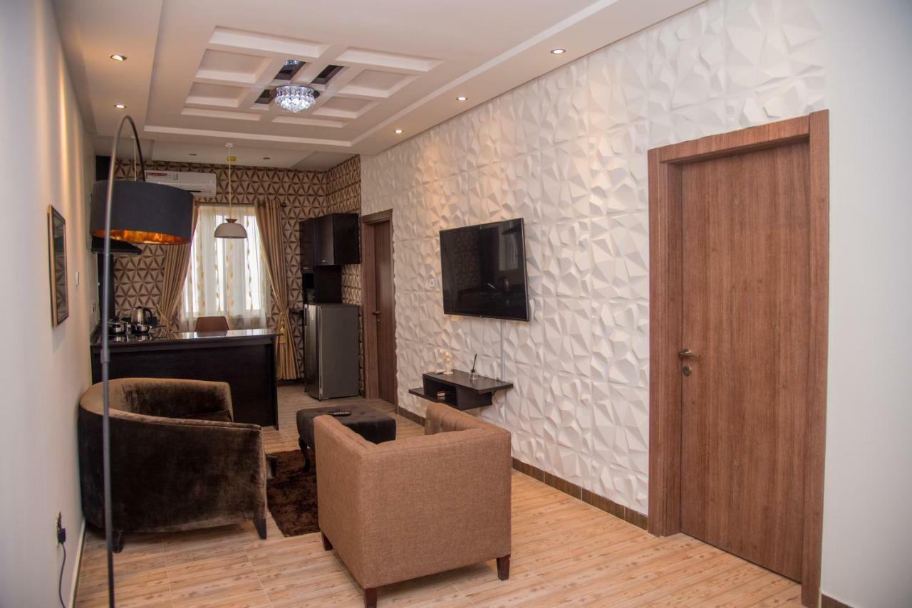 James Court Hotel & Luxury Apartments 莱基 外观 照片