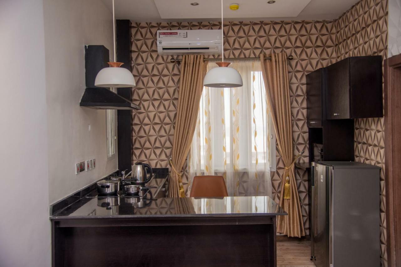 James Court Hotel & Luxury Apartments 莱基 外观 照片